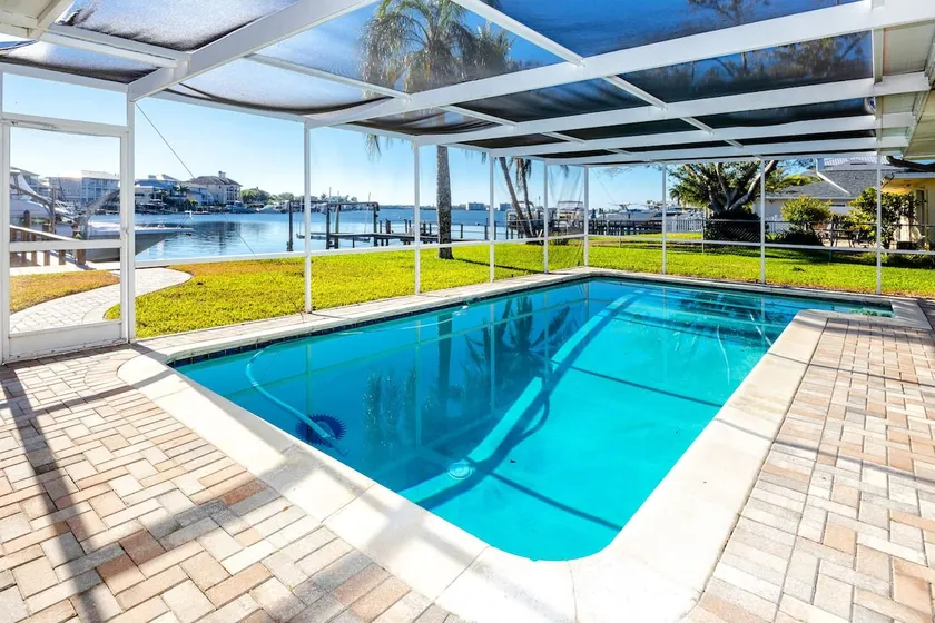 Luxe Private Waterfront Getaway with Pool in Ozona - Image 1
