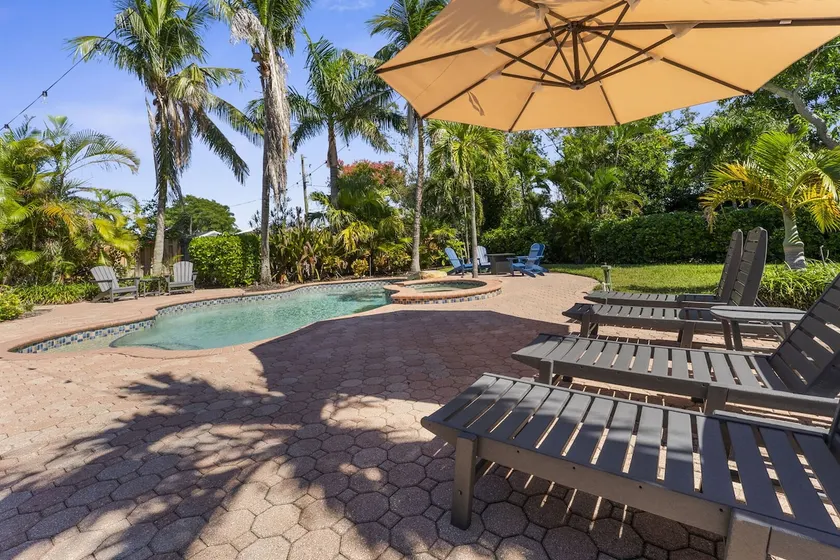 Nautical Escape! Private pool home with a tropical backyard oasis! - Image 1