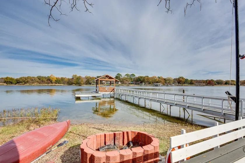 Waterfront Retreat w/ Dock on Lake Tawakoni! - Image 1
