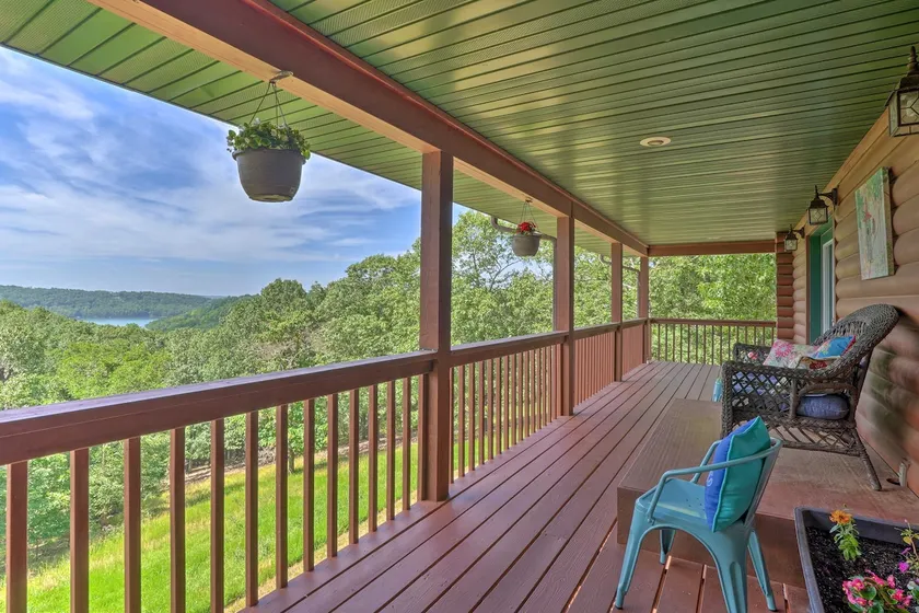 Beaver Lake Home w/ Game Room, Boat Slip & Views! - Image 1
