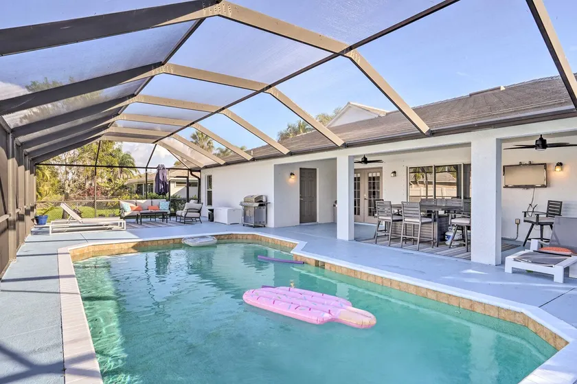 Heated Pool: Sun-Soaked Cape Coral Escape! - Image 1