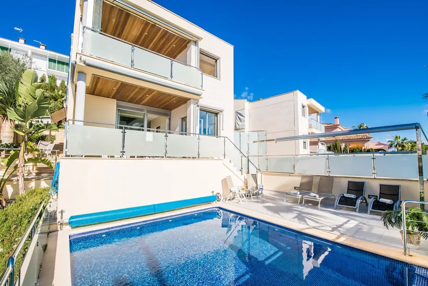 Ideal Property Mallorca - Villa Alcanada 1 - Image 1