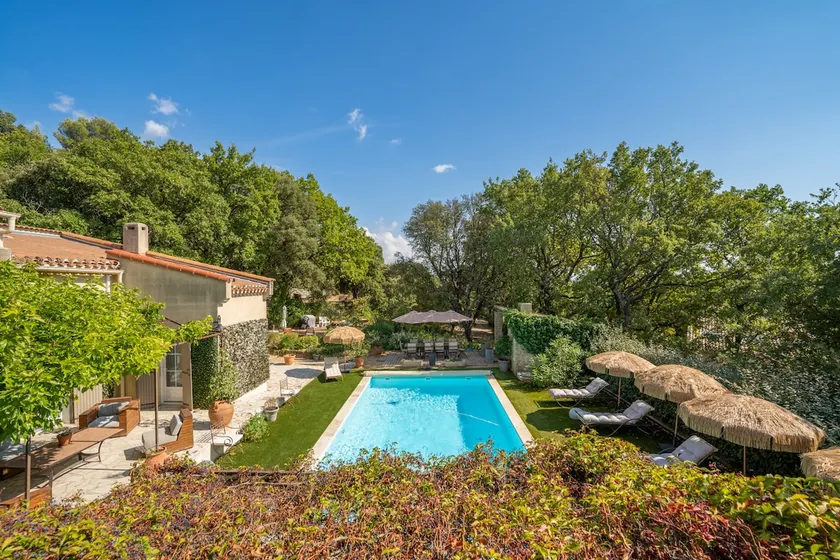 Provencal bastide with heated pool near Alpilles and Luberon - Image 1