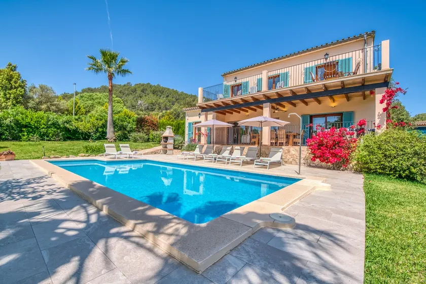 Ideal Property Mallorca - Villa Flores - Image 1