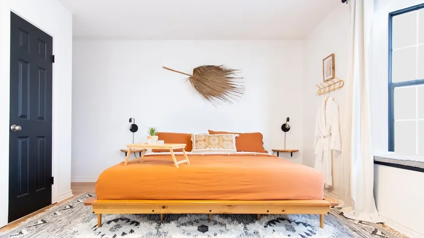 SSea Studio · Designer Oasis: King Bed | Backyard - Image 1
