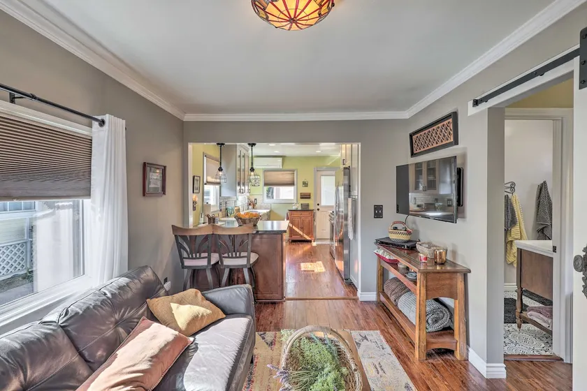 Charming Craftsman Bungalow with Garden & Hot Tub! - Image 1