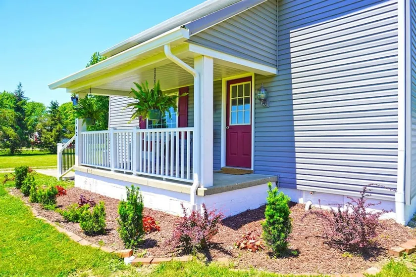 Historic Salt Box House | Pet Friendly | Central - Image 1