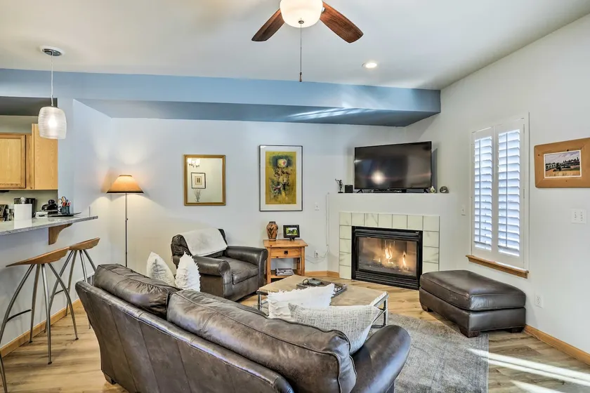 Cozy Vail Valley Townhome - Walk to Riverwalk! - Image 1