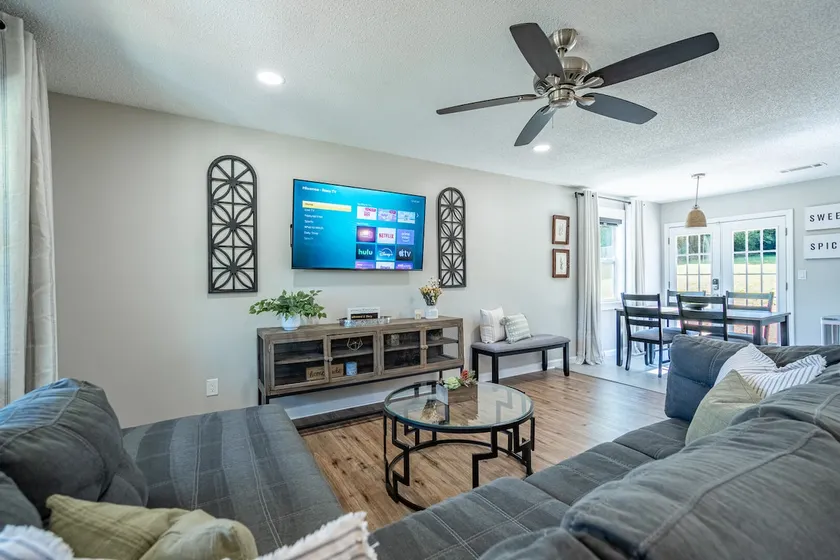 Pet-Friendly 3BR/2BA | Quiet Comfort Near Nature - Image 1