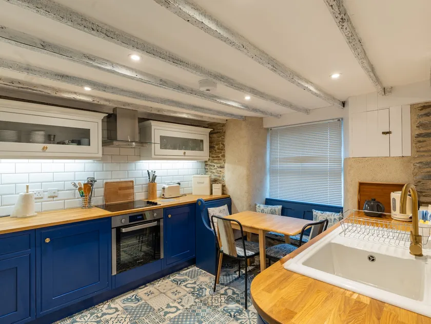 Finest Retreats - Old Harbour Cottage - Image 1