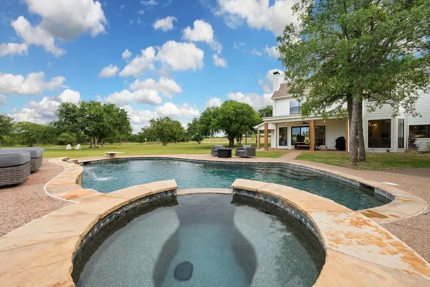 Countryside Haven W/ Hiking Trails, Arcade & Pool - Image 1