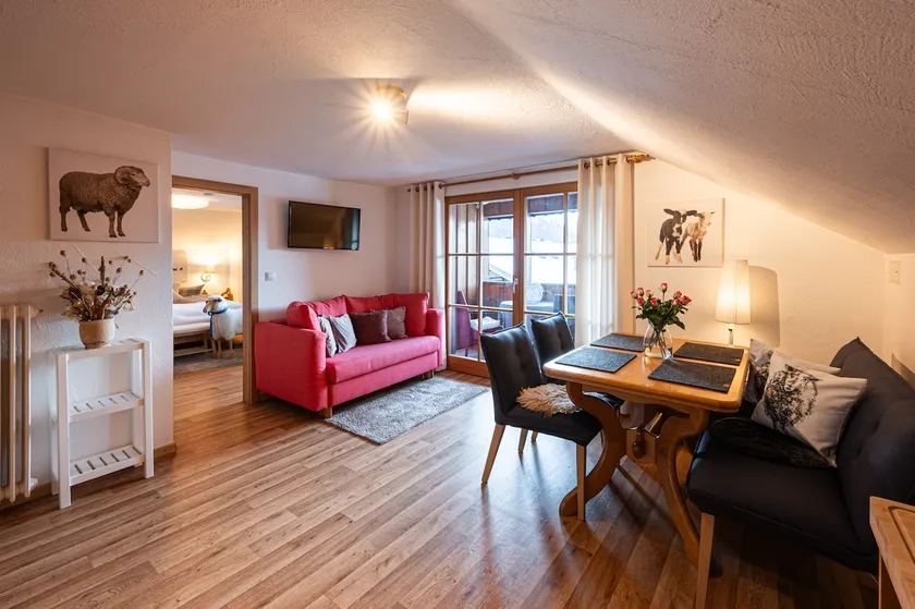 Cozy apartment rentals with panoramic views - Image 1