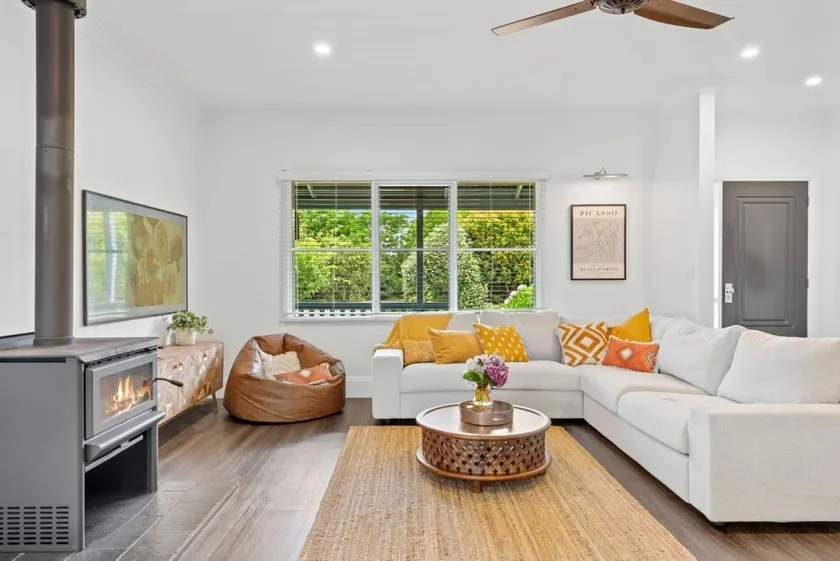 Countryside Luxe - 5 minute drive to the Beach! - Image 1