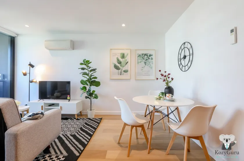 KOZYGURU DOCKLANDS MODERN COZY 1 BED ROOM UNIT MELBOURNE VDO628 - Image 1