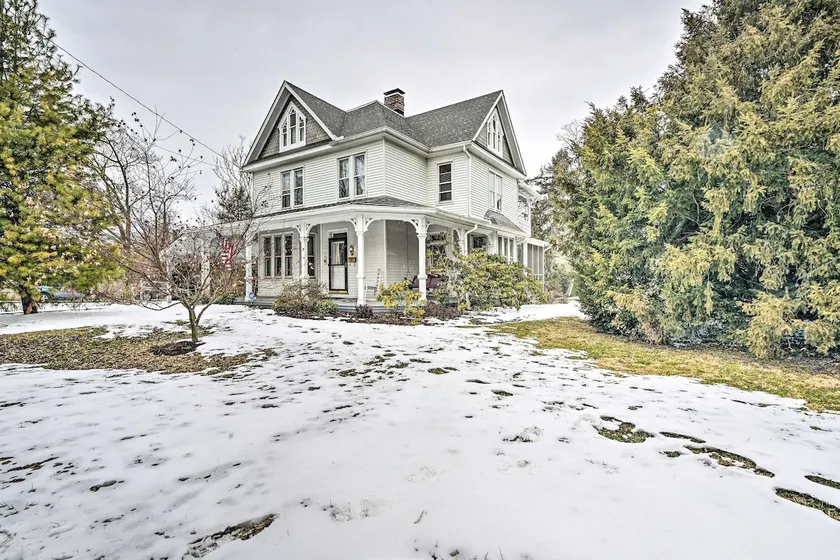 Spacious Getaway: 7 Mi to Whitetail Slopes! - Image 1