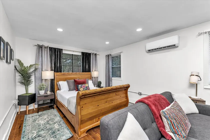 Summerville Cottage A - Image 1
