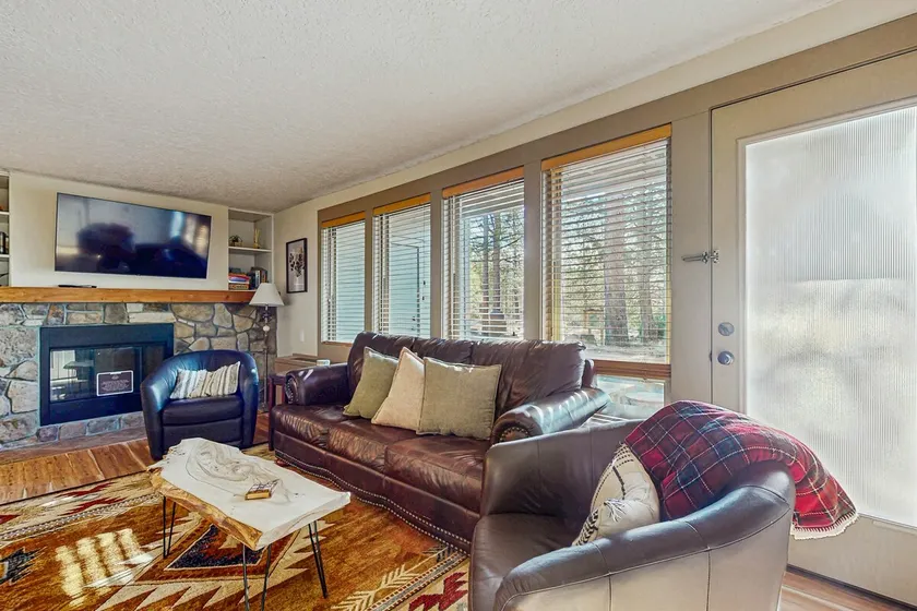 Dog-friendly ground-floor condo with pools, hot tu - Image 1