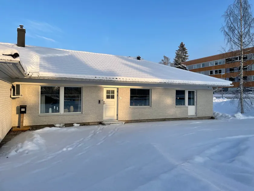 3BR Executive apartment - Image 1
