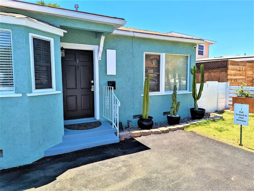 Apartment free parking, 10 minutes to downtown - Image 1