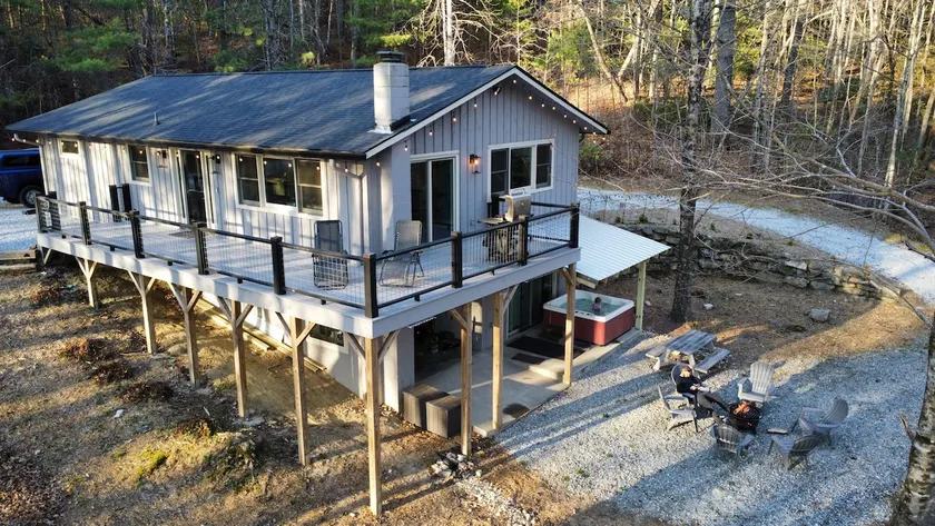 Blue Ridge Hideaway at Lake Toxaway with Hot Tub - Image 1