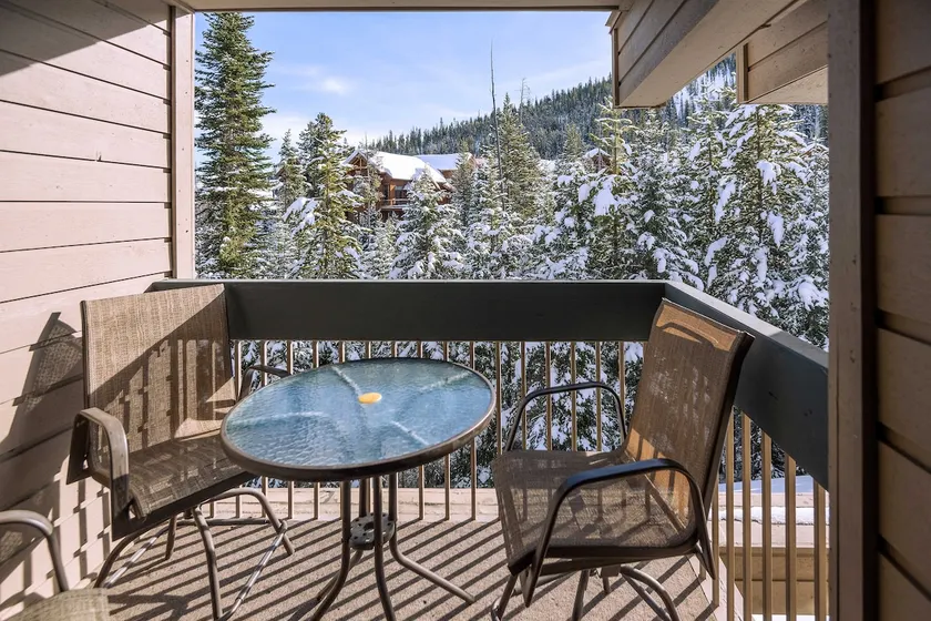 Stillwater Getaway - À pied des remontées mécaniques, récemment rénové avec salle Bonus et service de navette en hiver! - Image 1