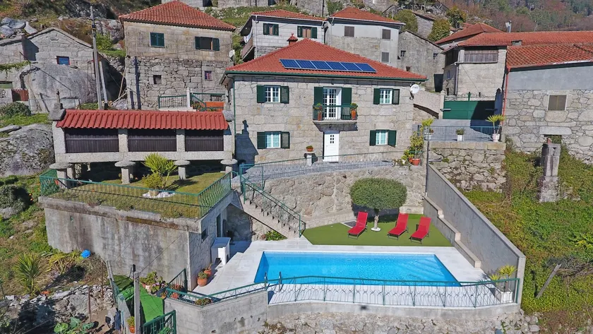 Eira Costa House by Gerês Casas - Image 1