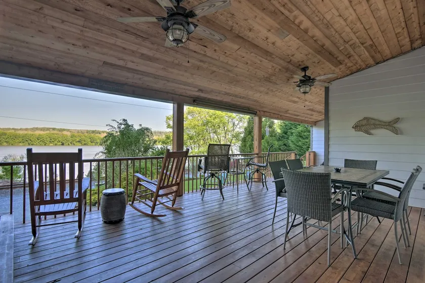 Dock & Hot Tub: Susquehanna River Retreat! - Image 1