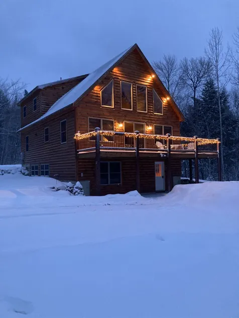 Bear Creek Cabin*Air Hockey*Arcades*Firepit*Hot tub - Image 1