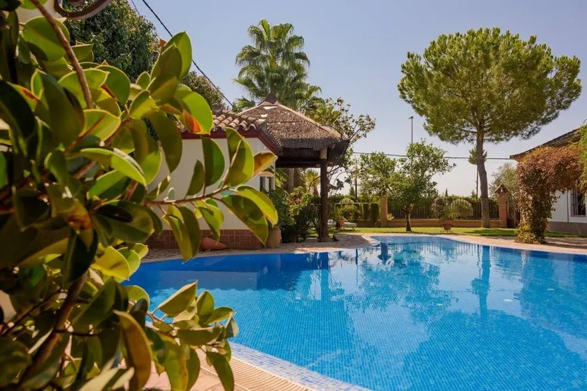 Andalusian Villa w/ Pool, Garden & Barbecue - Image 1