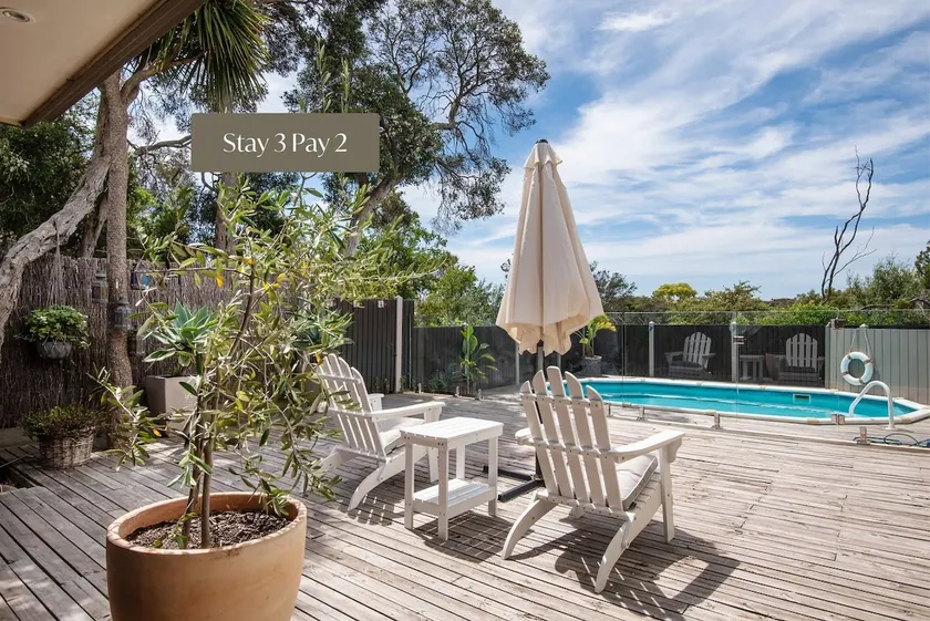 Preston Alfresco Poolside Retreat Rye - Image 1