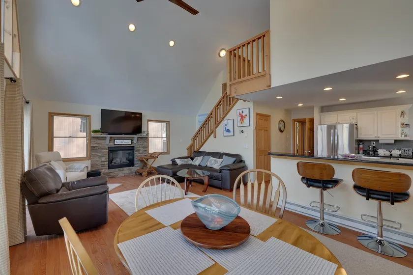 Large Deck + Resort Amenities: Lake Ariel Retreat - Image 1