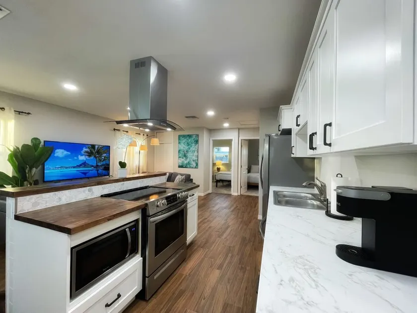 ✬Hidden Gem Retreat✬ 3 BDR Home ✬Bright&Clean✬ - Image 1