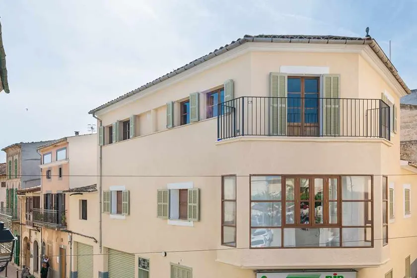 Plaza Maca, semi-detached apartment in Campanet - Image 1