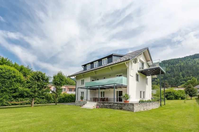 Villa Müller Kestrel - Image 1