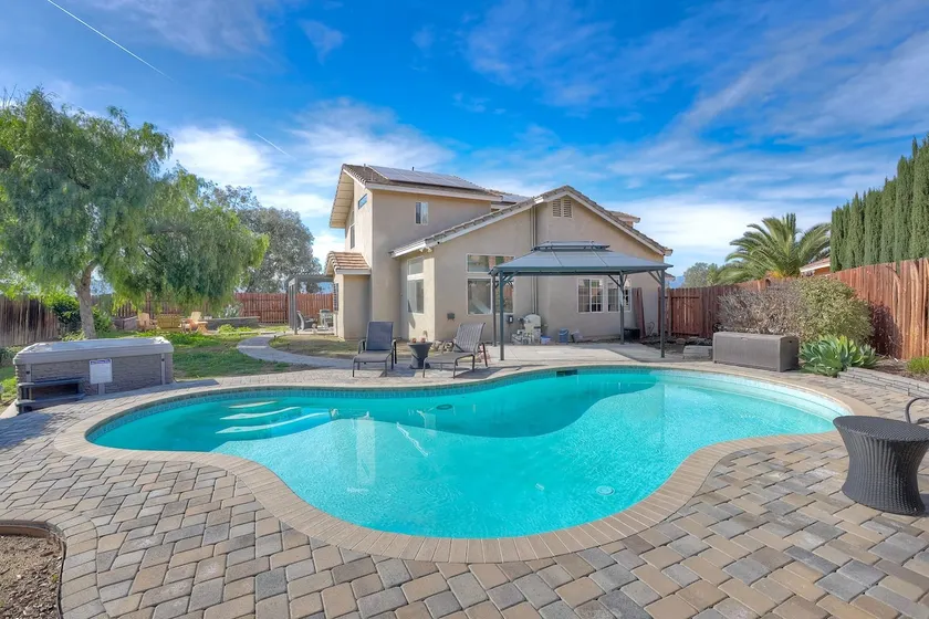 3BR Family Retreat | Pool, Spa, Firepit, EV Charge - Image 1