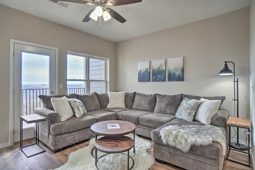 Family-Friendly Branson Condo ~ 3 Mi to Strip - Image 1