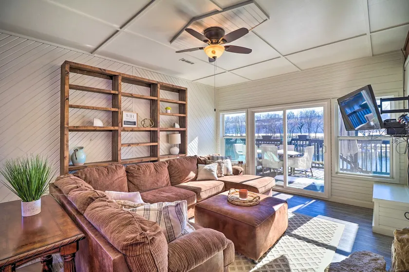 'Fish House' w/ Deck, Fire Pit & River Views - Image 1