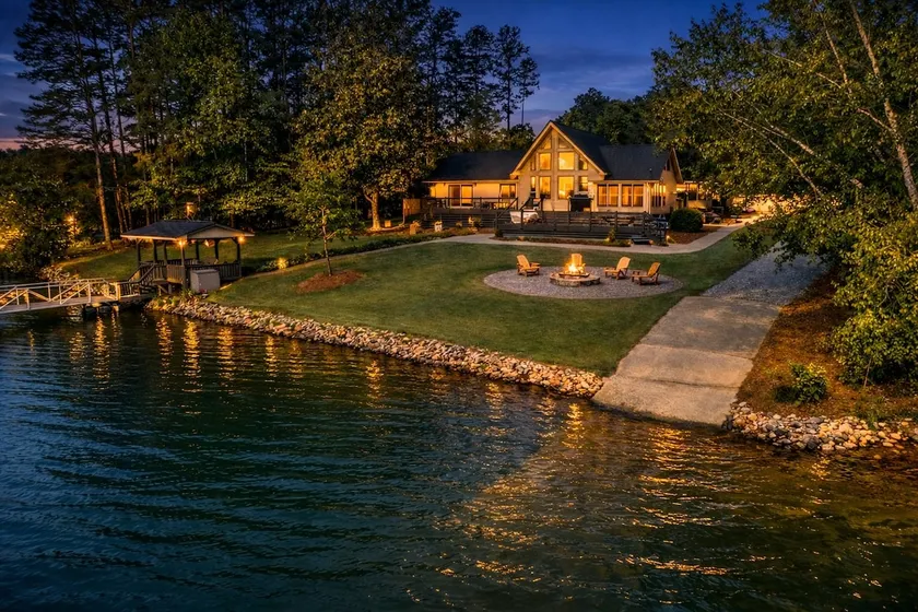 Lake Keowee Retreat with Private Dock and Boat Ramp - Image 1