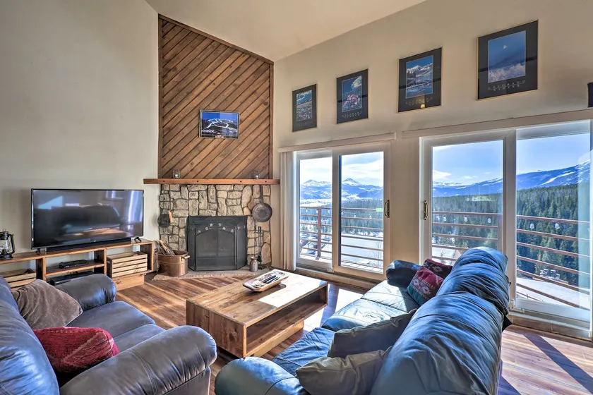 Mtn-View Silverthorne Gem w/ Shared Hot Tub - Image 1