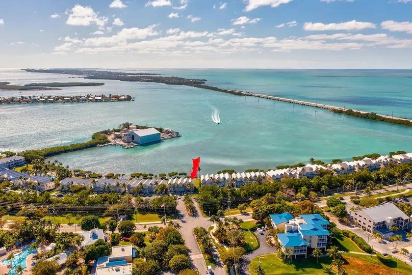 Oceanfront Tiny Villa in the Heart of the FL Keys - Image 1