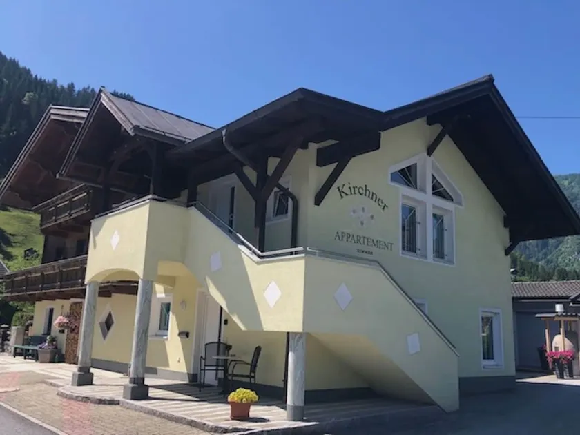 Apartment in Hollersbach near Ski Lift - Image 1