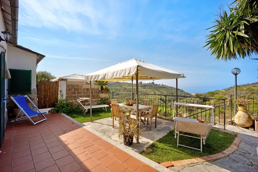 Seaside Corner - Image 1