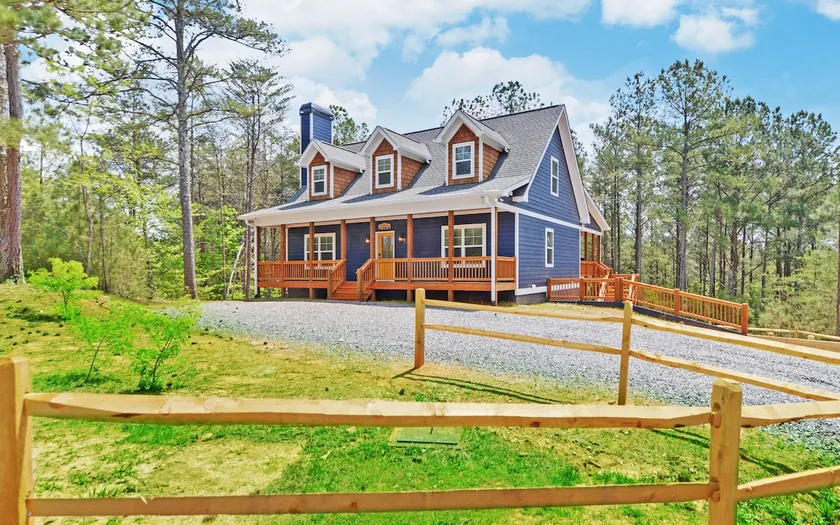 Blue Heaven, Family vacation near Ocoee River, McCaysville, and Blue Ridge Area - Image 1