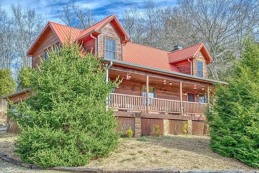 The perfect hideaway just outside of Algood and minutes to Cookeville!!! - Image 1