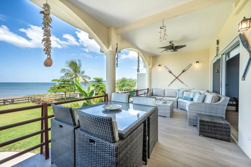 3BR Oceanfront 2nd-Floor | Pool | Balcony - Image 1