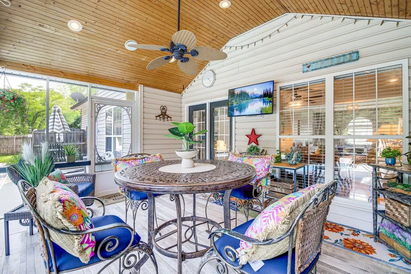 Home Sweet Home' w/ Private Pool + Patio! - Image 1