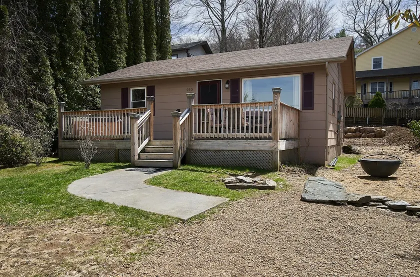 Morris Street Cottage 2BR/1BA, New Central AC! - Image 1
