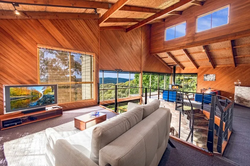 Grey Gum Lodge - Image 1