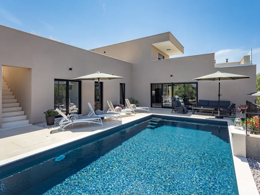 Villa Altalune by Interhome - Image 1