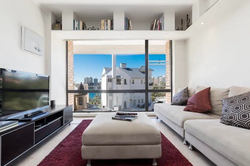 Elizabeth Bay Apmnt - Water Views & Free Parking - Image 1